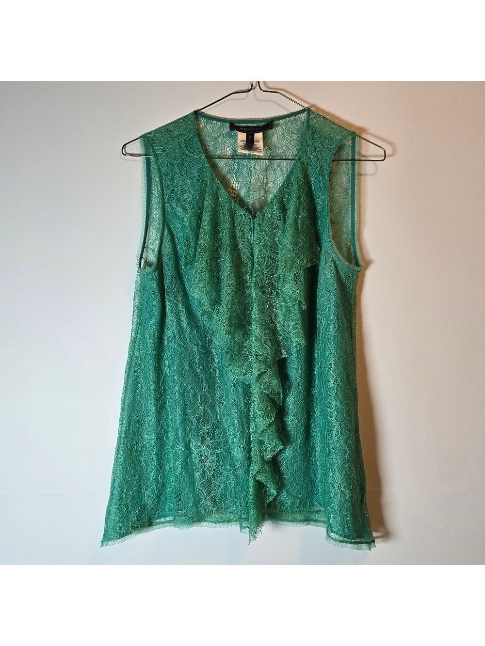 BCBGMAXAZRIA lace ruffle sleeveless blouse color green size small